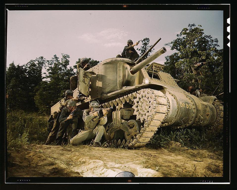 tanque de guerra em batalha